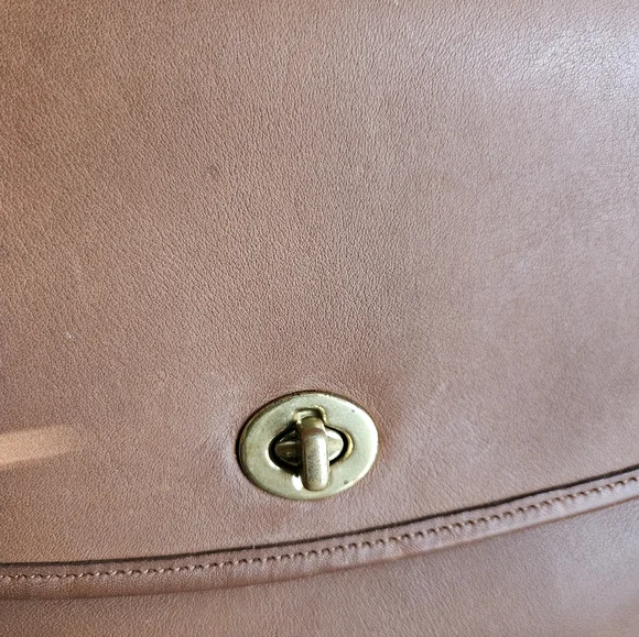 Vintage Coach Manor Leather Handbag British Tan - Picture 5 of 17